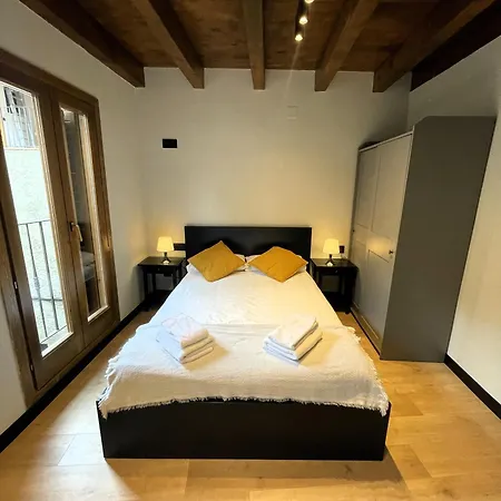 Duplex En El Puente Historico, Gra De Fajol